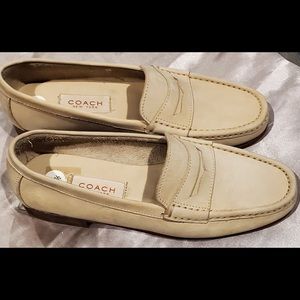 NWT Vintage Coach Penny Loafers Cream  Suede 7.5 B